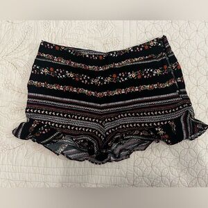 Loft size 0 flower design ruffle bottom shorts